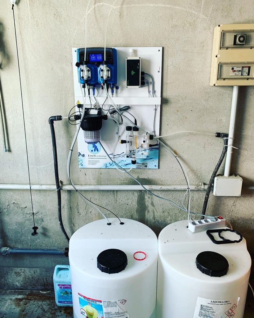 Bộ châm hóa chất Ph-Clo tự động WDPHCL 0-10ppm công suất 10l/h cho bể bơi