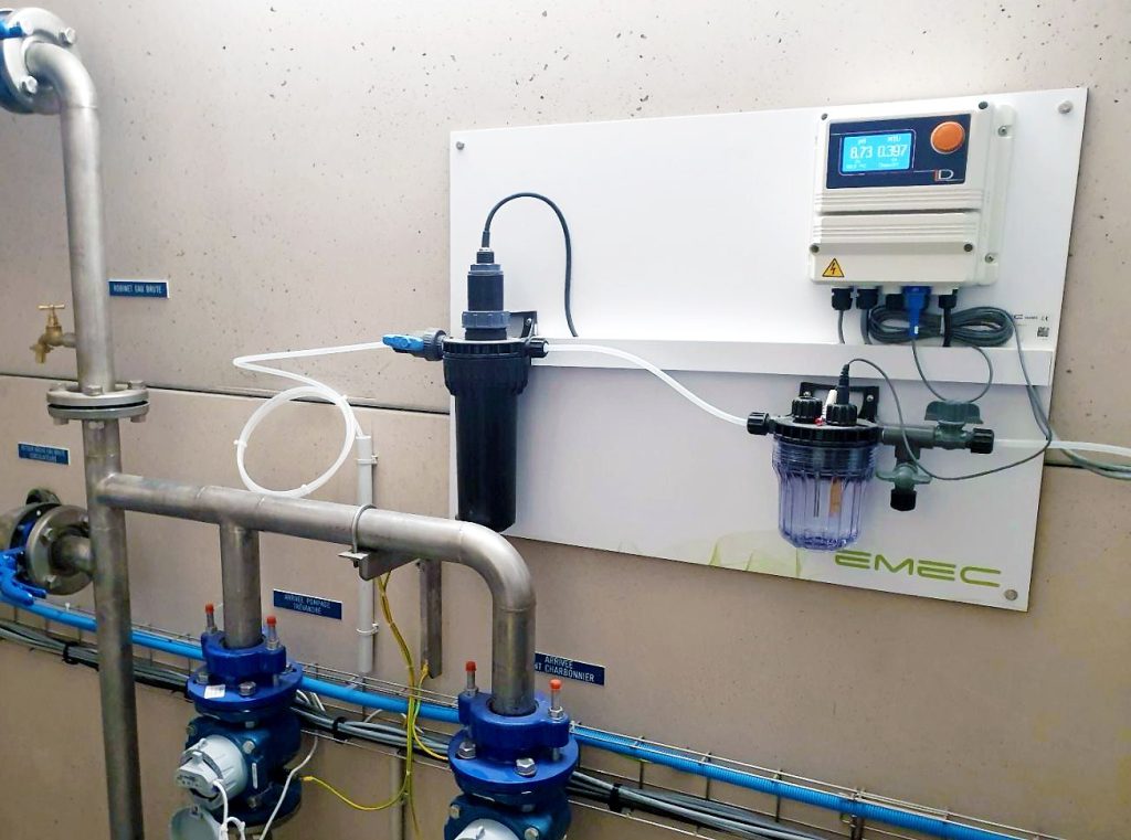 Máy đo PH và Độ đục Emec liên tục trong nước.