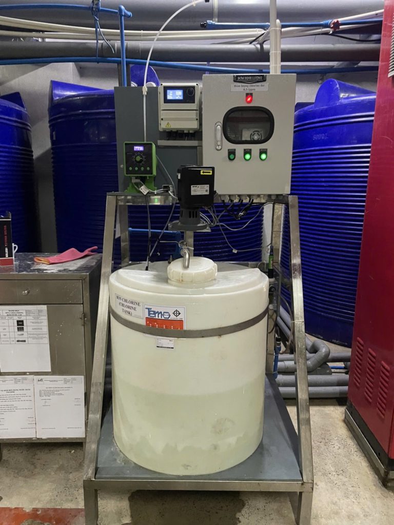Máy đo Cl2 dư Emec LDSCL PLUS trong xử lý nước ngành thực phẩm